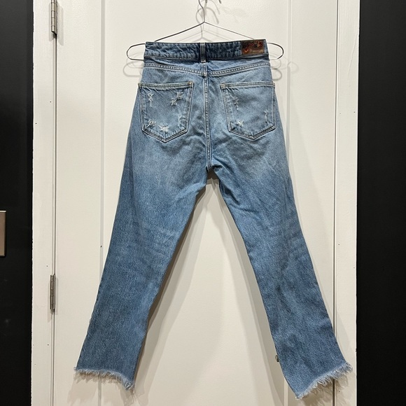 Z1975 RIPPED TURNED UP CUFF JEANS - Picture 3 of 5